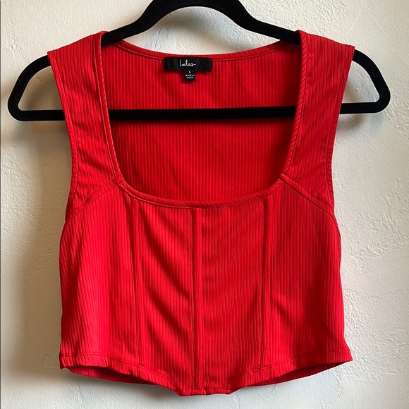 Lulu's 💚 Red Fitted Ribbed Tank Top - Picture 1 of 5